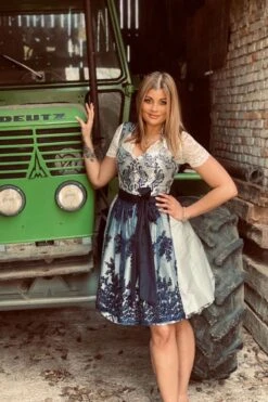 Midi Dirndl 65 Cm Silber Blau Königselfe 012136 -Modegeschäft astrid soell midi dirndl 65cm silber blau koenigselfe 012136 7 1200x1200