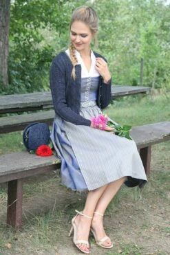 Midi Dirndl 70 Cm Blau Grau Verena 008497 -Modegeschäft lieblingsgwand midi dirndl 70cm blau grau verena 008497 3 1200x1200