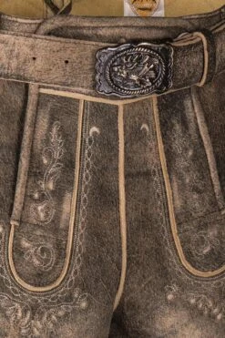 Lederhose (große Größen) Kurz Mit Gürtel Braun-antik Feuerberg 002914 -Modegeschäft maddox lederhose kurz mit guertel braun antik feuerberg002914 3 1200x1200