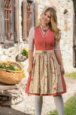 Mini Dirndl 60cm Koralle Beige Bethany 004741 -Modegeschäft marjo mini dirndl 60er koralle beige bethany 004741 3 1200x1200
